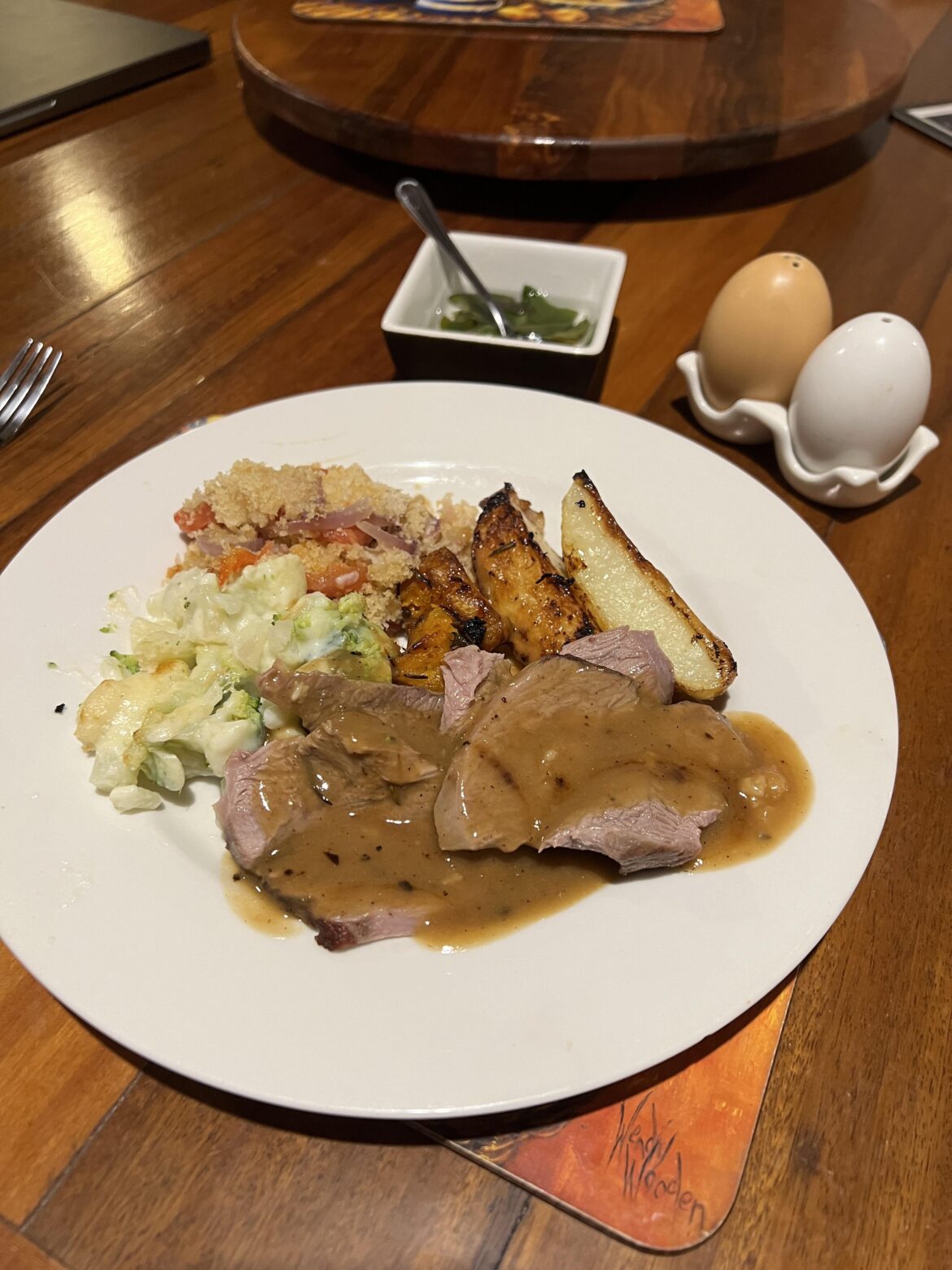Aussie roast lamb with mint sauce