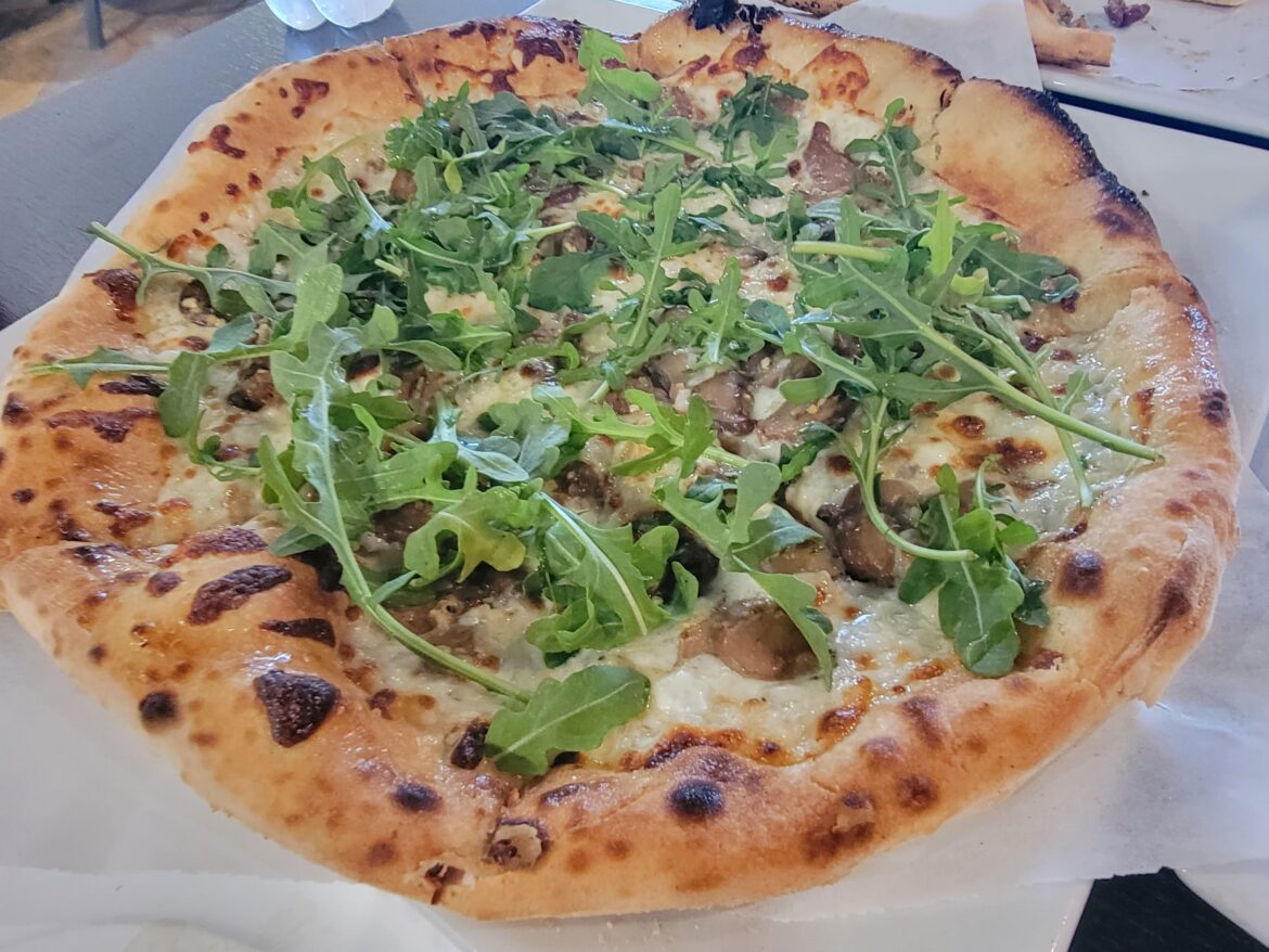 786 Degrees in Pasadena has some awesome pizza
