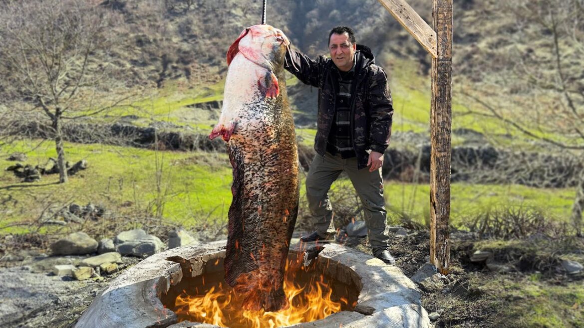 I Caught A Huge Fish and Cooked It in a Big Tandoor! Fish Day in the Village I Caught A Huge Fish and Cooked It in a Big Tandoor! Fish Day in the Village