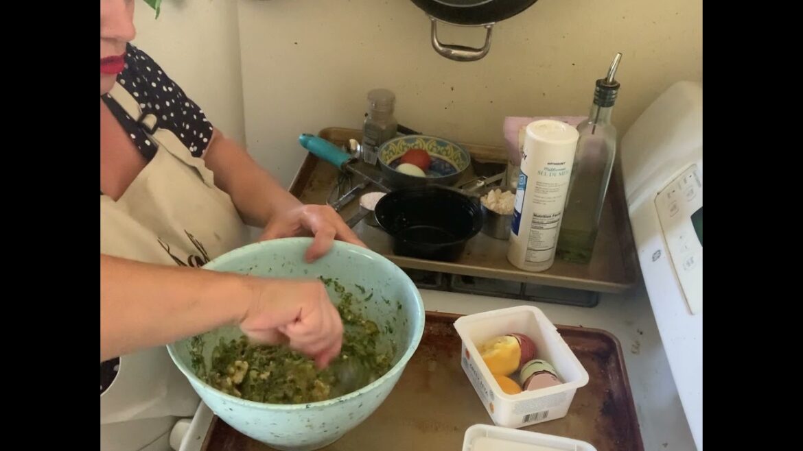 Kolokithokeftedes- Baked Greek Zucchini Fritters (Keto & Gluten free) Kolokithokeftedes- Baked Greek Zucchini Fritters (Keto & Gluten free)