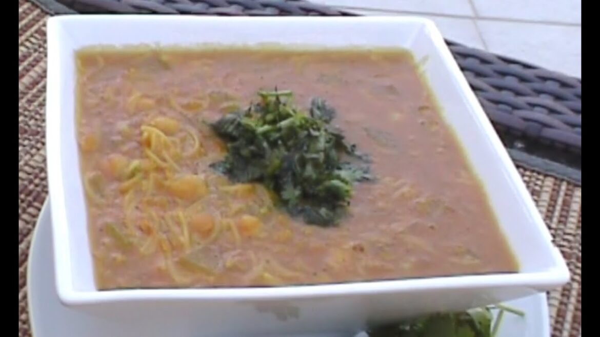 HARIRA (MOROCCAN CHICKPEA SOUP)