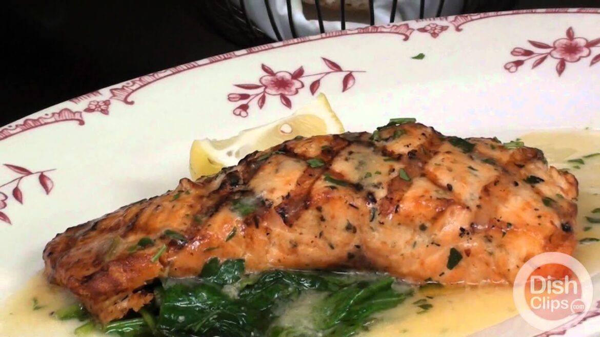 Maggiano's - Grilled Salmon Lemon & Herb