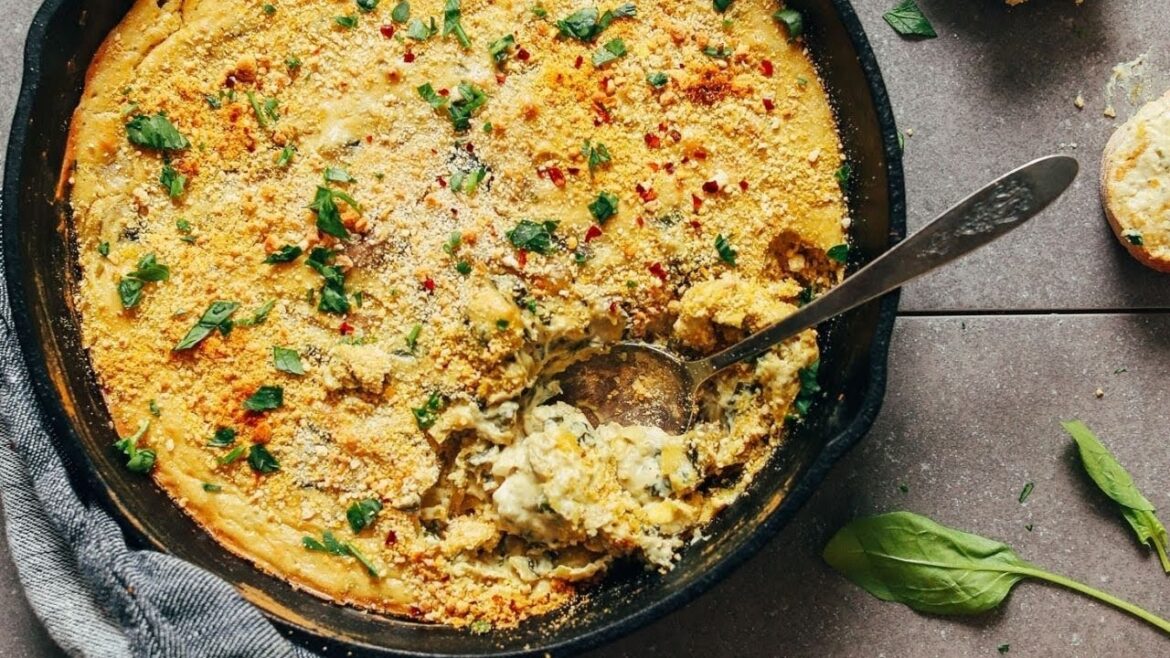 Cheesy Vegan Spinach Artichoke Dip | Minimalist Baker Recipes