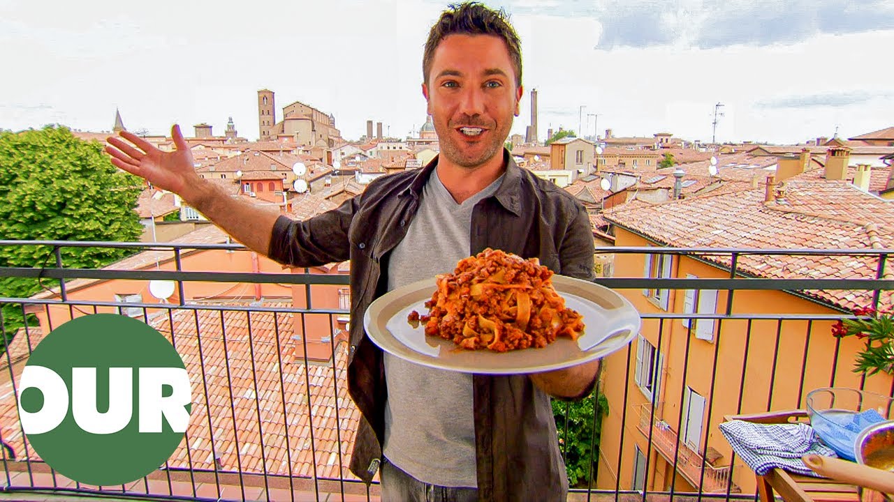 Gino's Perfect Bolognese in Bologna | Gino's Italian Escape E12 | Our