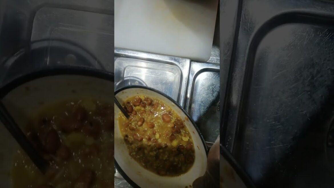 Arabic food Foul Mudammas four Lebanese food