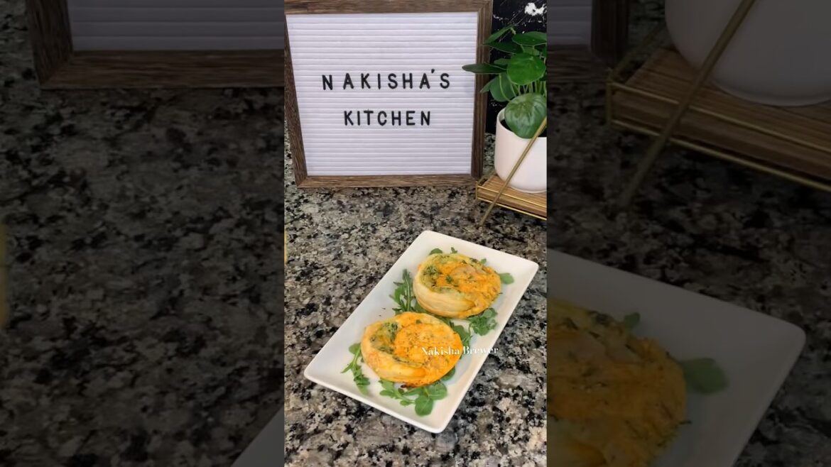 #TraderJoes Tirokafteri spicy Greek 3-cheese spread pinwheels! #lunchtime #foodie #foodblogger