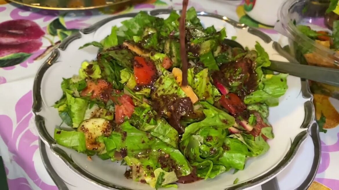 Maís LebaneseSalad #asmr #saladbowl #yummy #healthy #salad #yum #asmrfood #lebaneserestaurant #mais