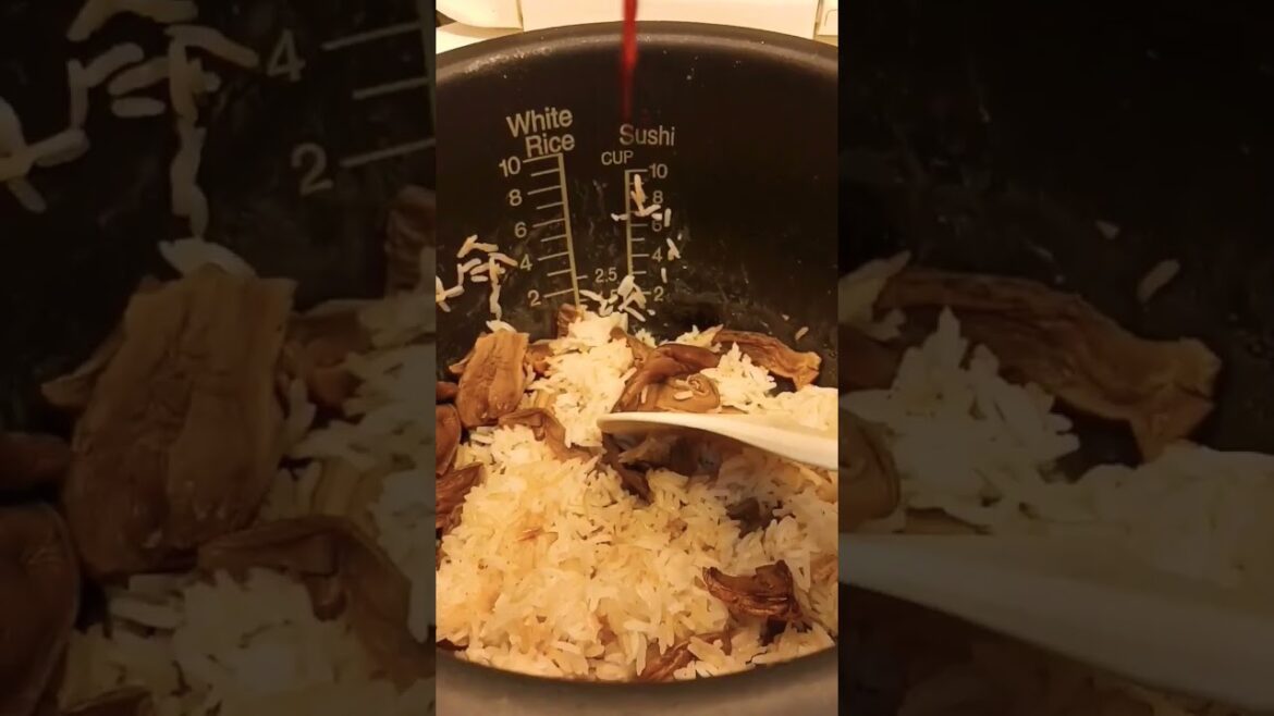How to Cook Rice with Dried Porcini Mushrooms#shortvideo