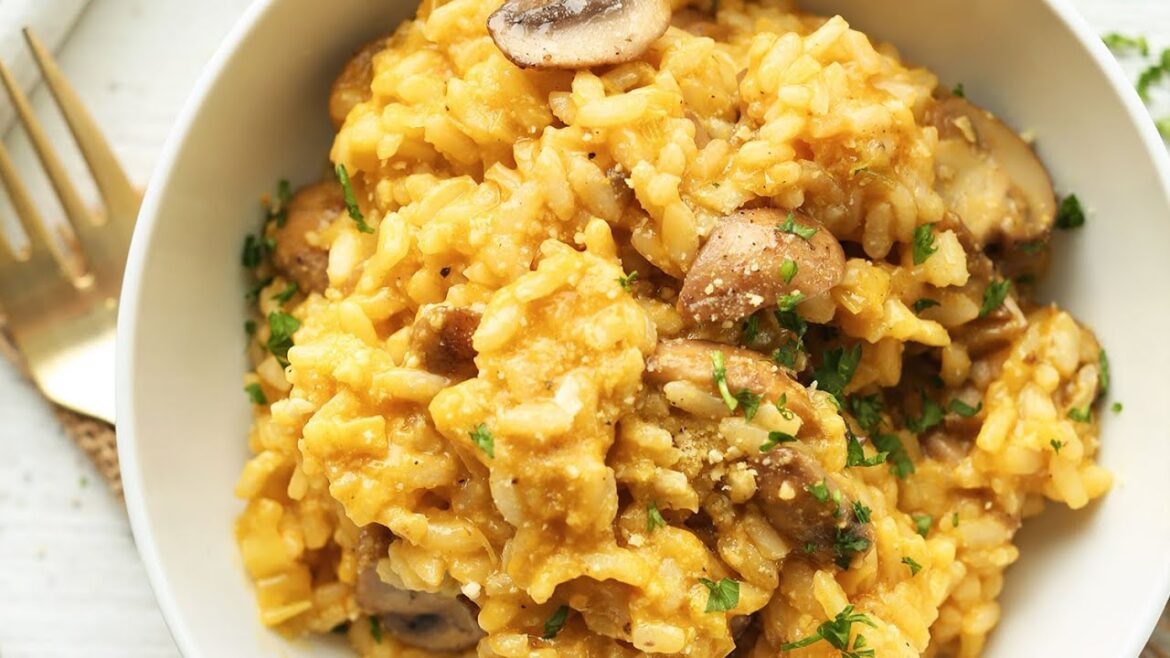 Mushroom and Leek Risotto (Vegan + GF) | Minimalist Baker Recipes Mushroom and Leek Risotto (Vegan + GF) | Minimalist Baker Recipes