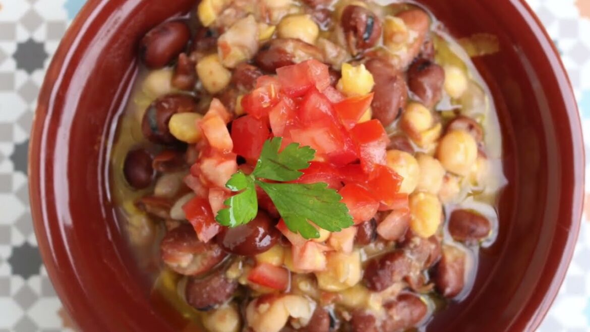 Foul Mudamas (Fava beans breakfast) Recipe - Best Authentic Lebanese Recipes