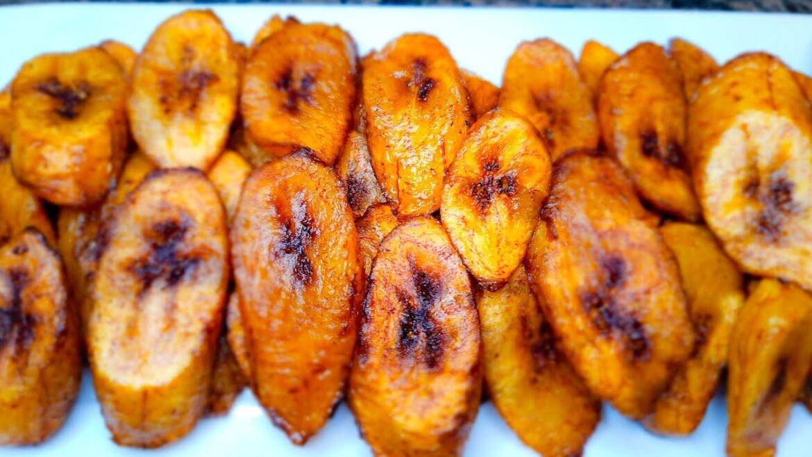 How To Fry Plantain. The Best Method Ever! (Sweet Ripe Plantain)