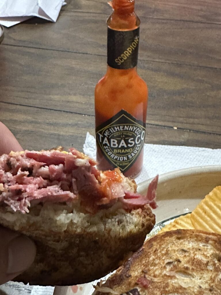 what sauce would you use for a pastrami sandwich?