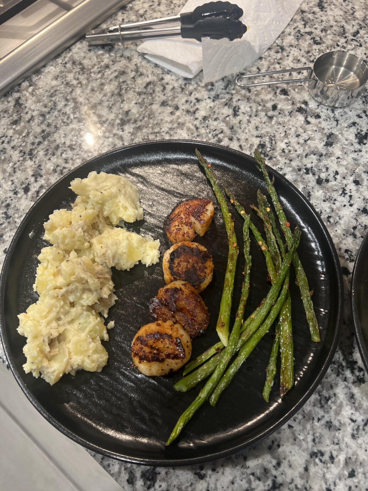 Pan Seared Scallops and Lemon Butter Sauce