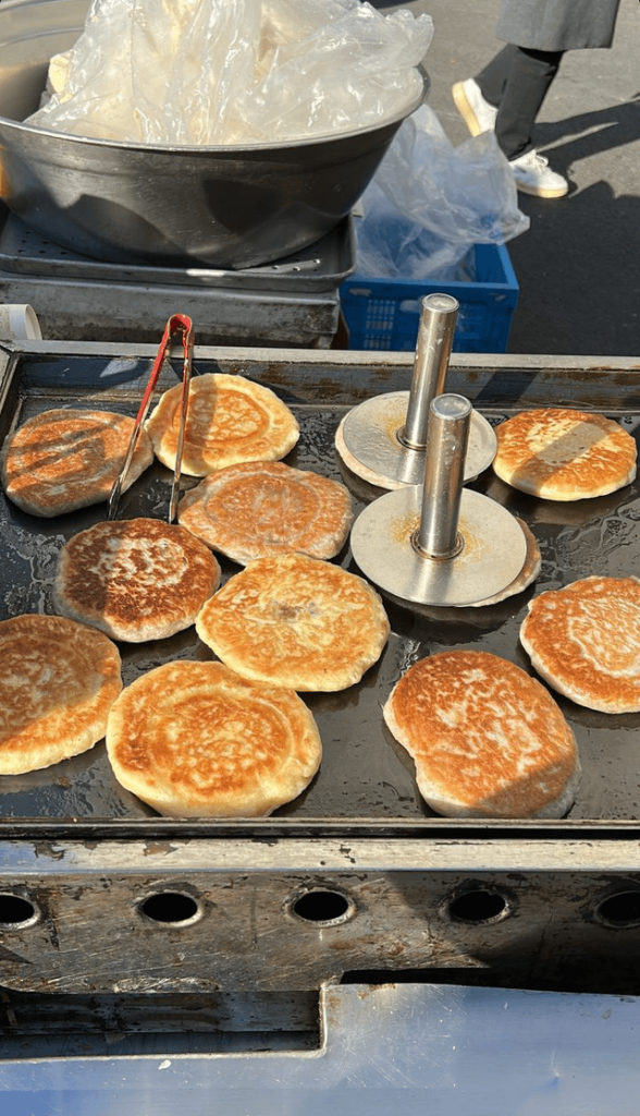 호떡 Hotteok for breakfast