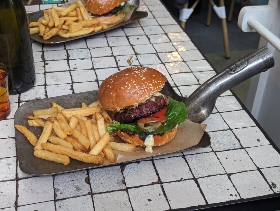 The burger is so shit I'll use this to dig my own grave after