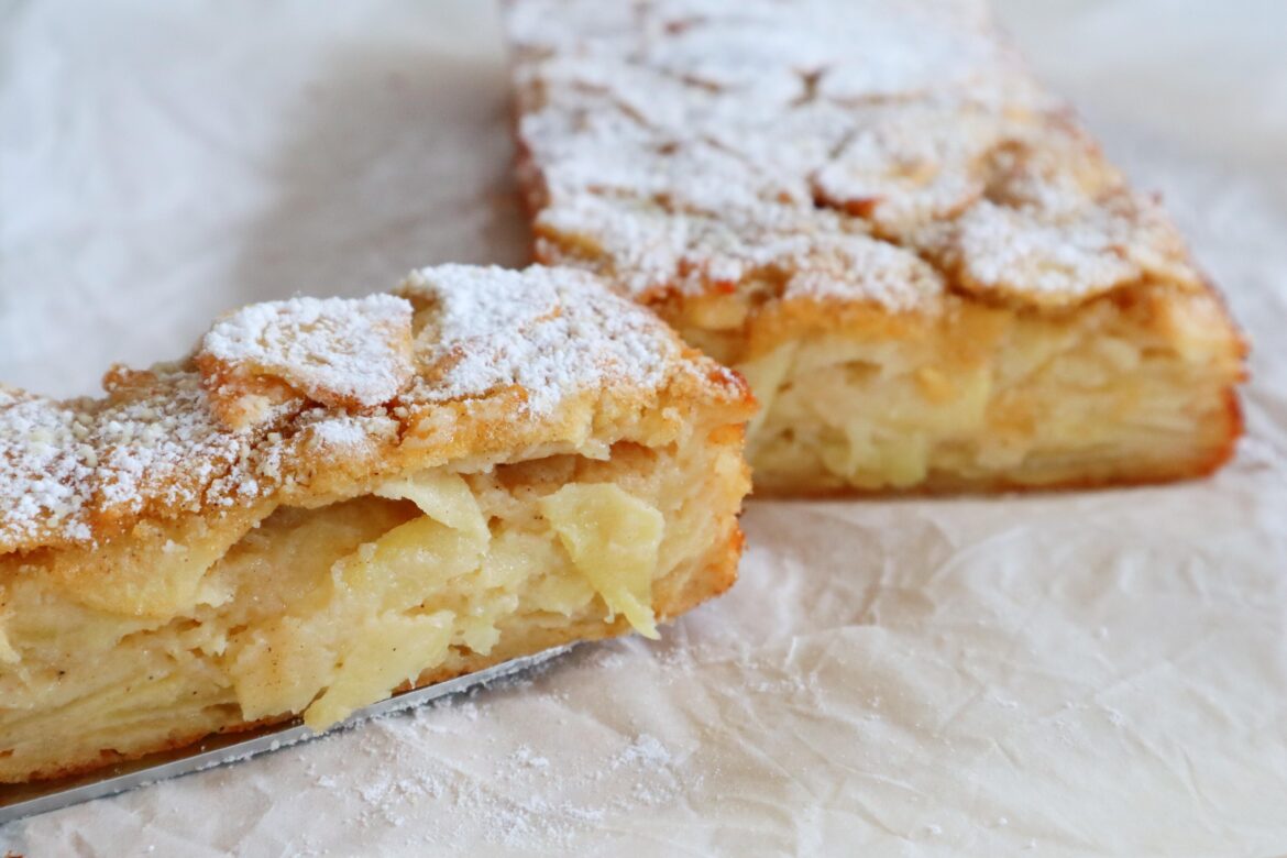 Creamy Apple Dessert | More Apples Than Batter 🍎