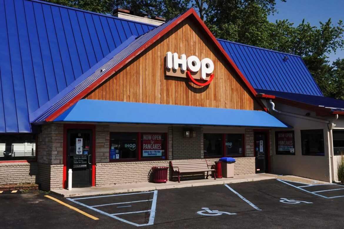IHOP Thanksgiving Hours: What to know in 2023