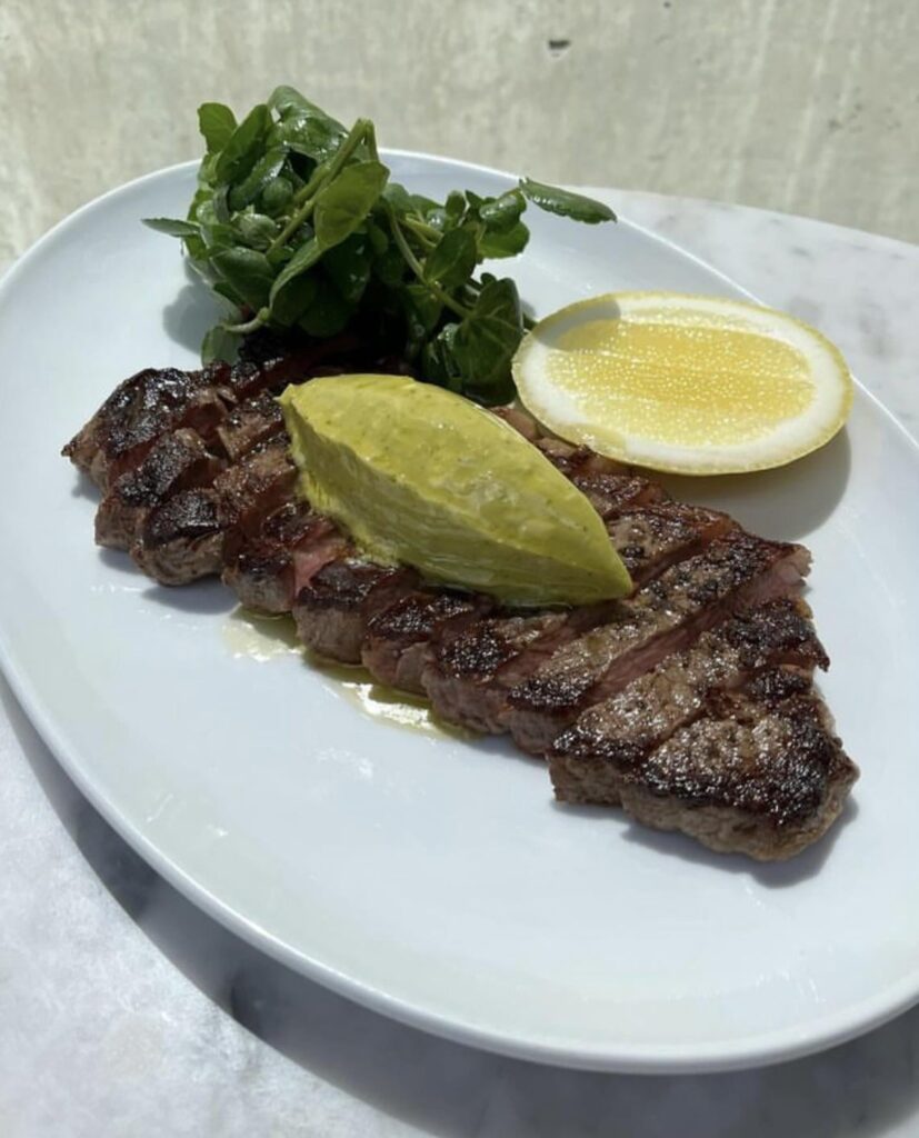 I cooked some steak 🥩 250g black angus sirloin, mustard & salsa verde butter, cress. 😋😋😋
