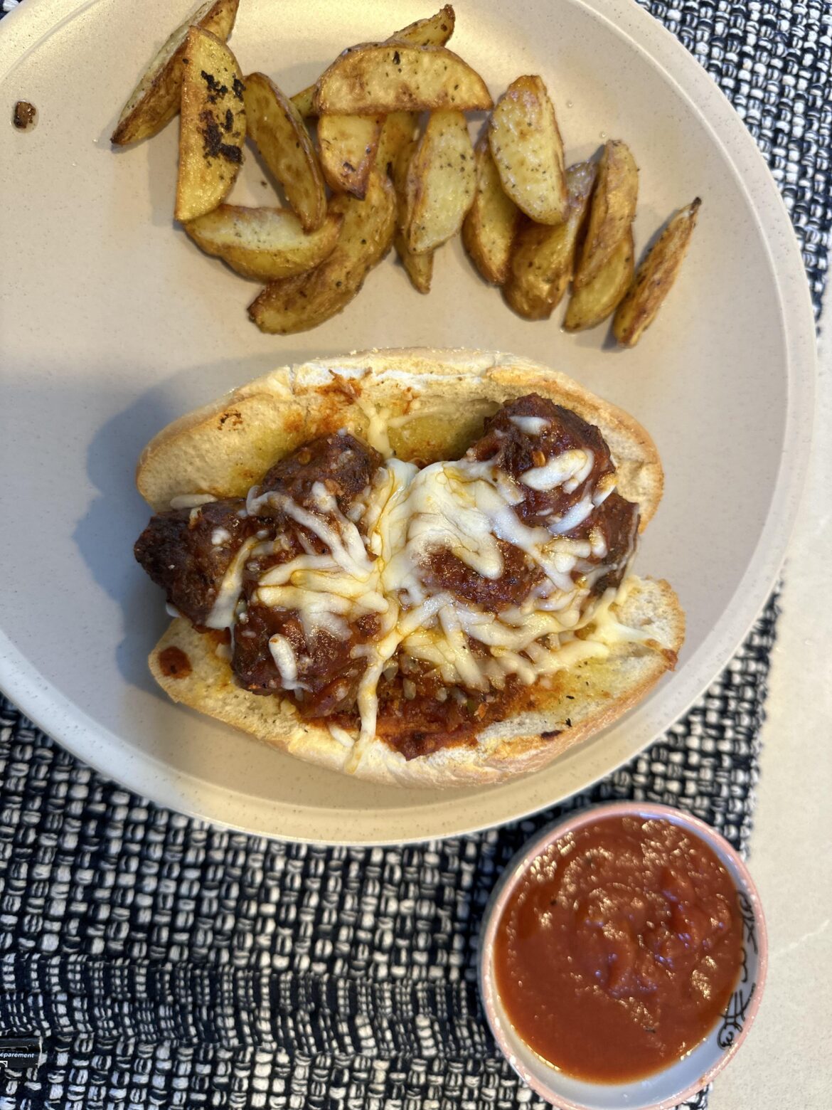 Meatball subs with wedges