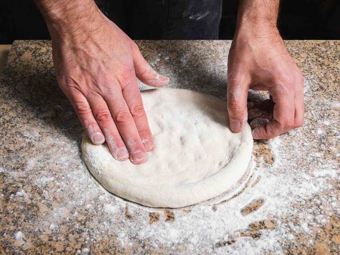 No-knead vs Food Proccesor Neapolitan Pizza Dough No-knead vs Food Proccesor Neapolitan Pizza Dough