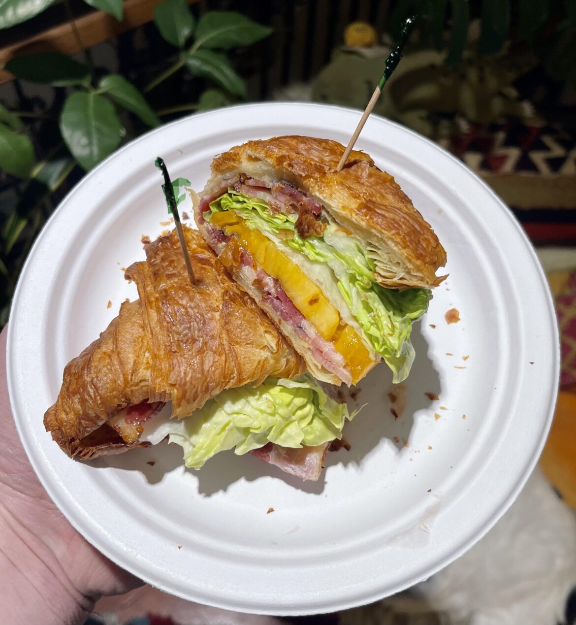 croissant blt