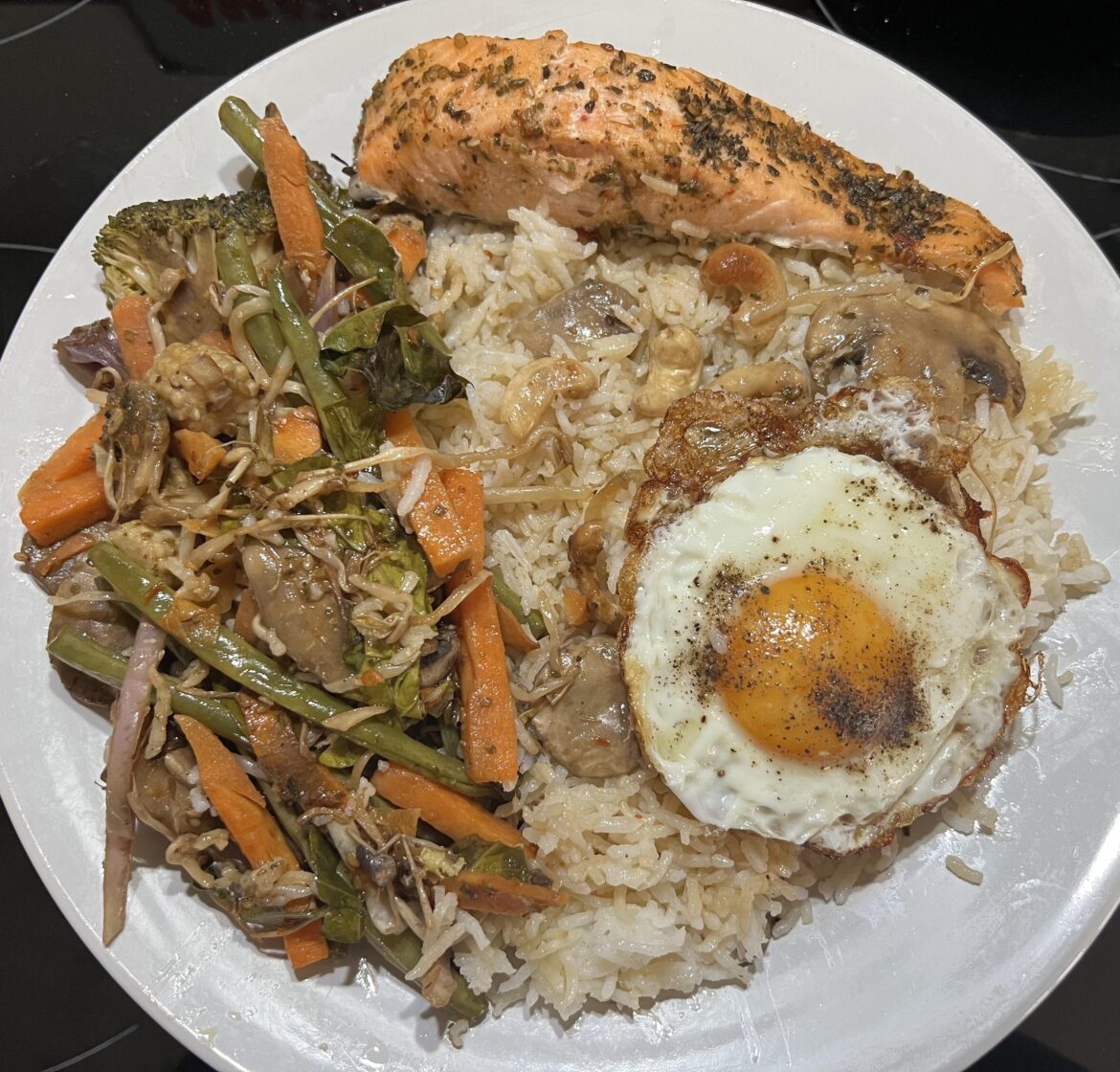 Salmon with vegetables and rice