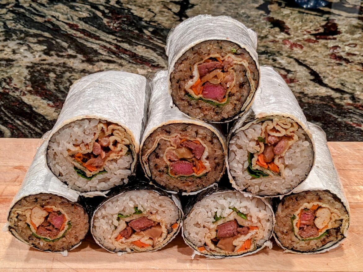 Filet-Egg-Braised Tofu-Mushroom Rice Kimbap!