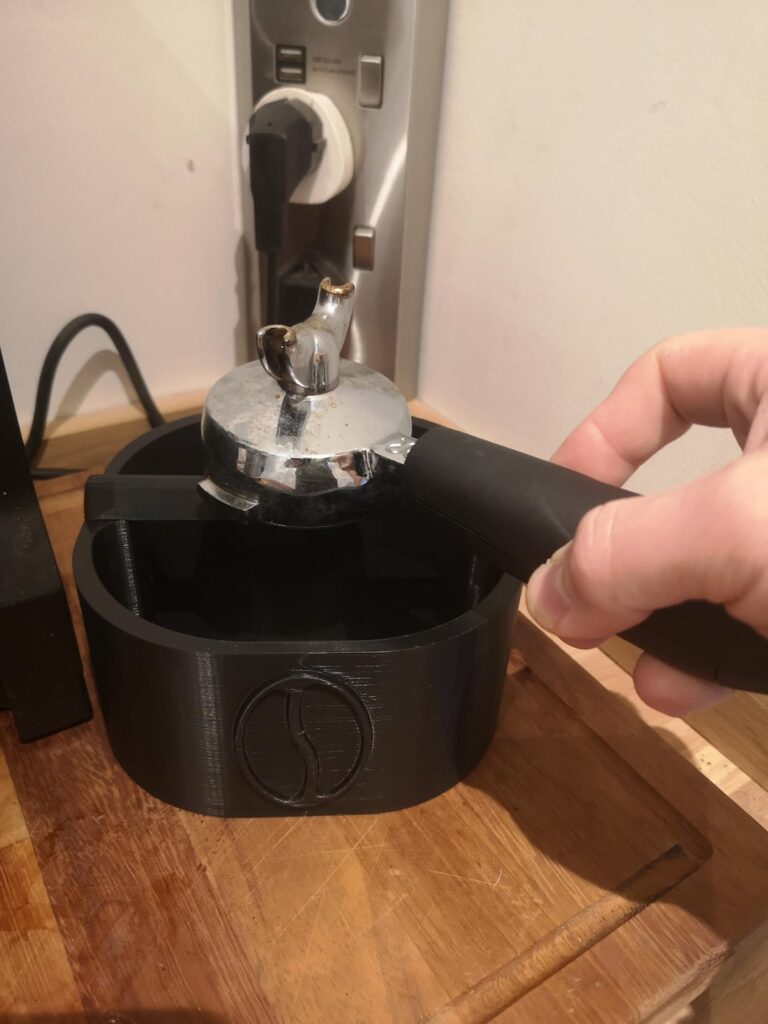 Need a knock box? I designed a 3d printable knock box with a puck splitter.