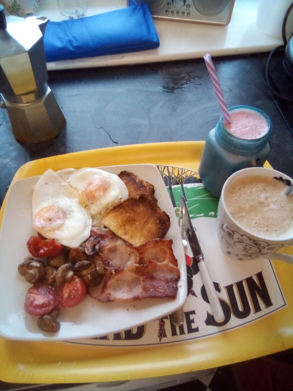 Sunday fried brekky, fruit smoothie and frothy coffee.