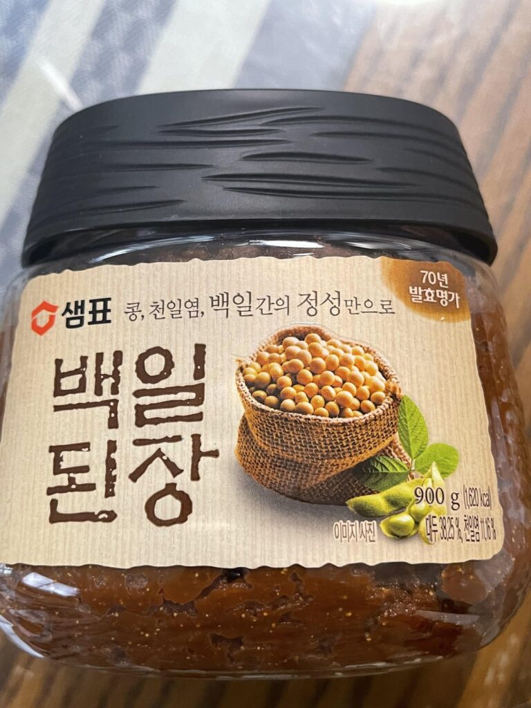 This Doenjang paste for only has 4 ingredients. 💖