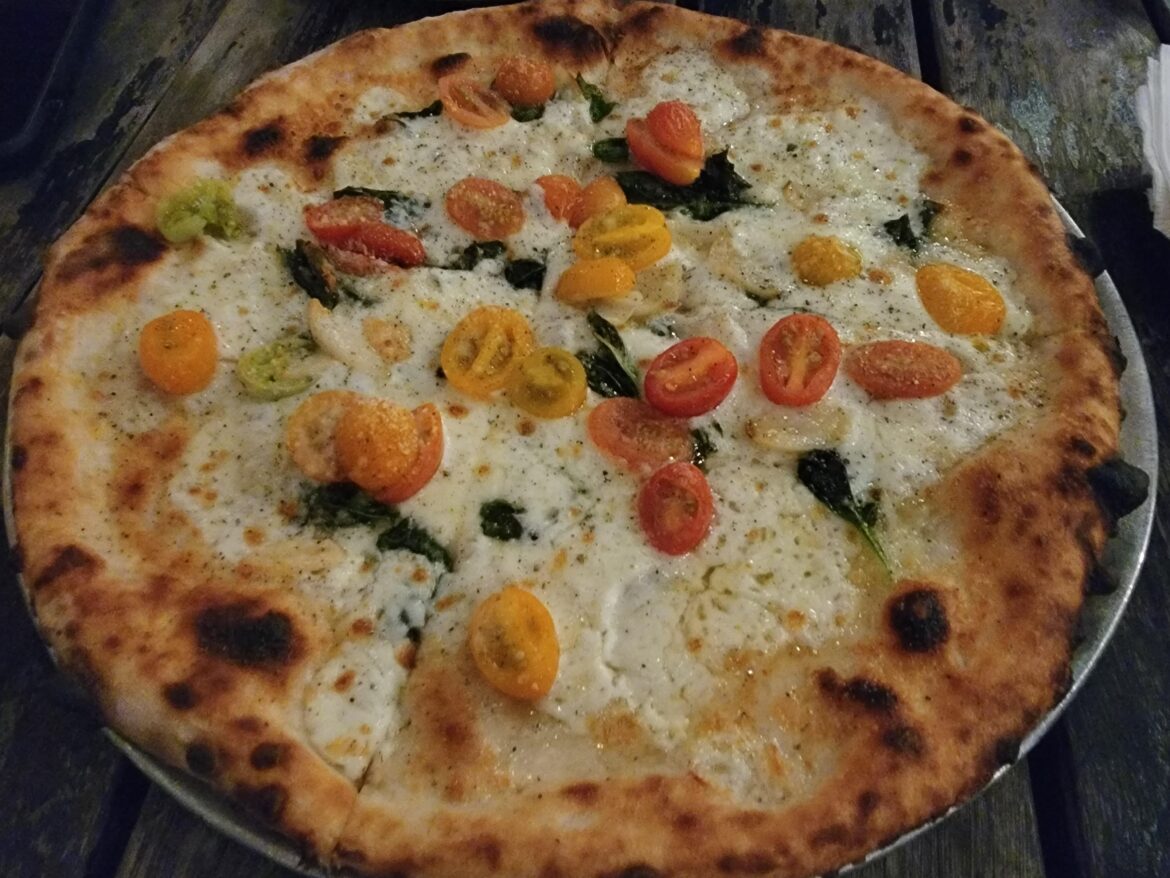 Wood in Silverlake. Pizza Bianca