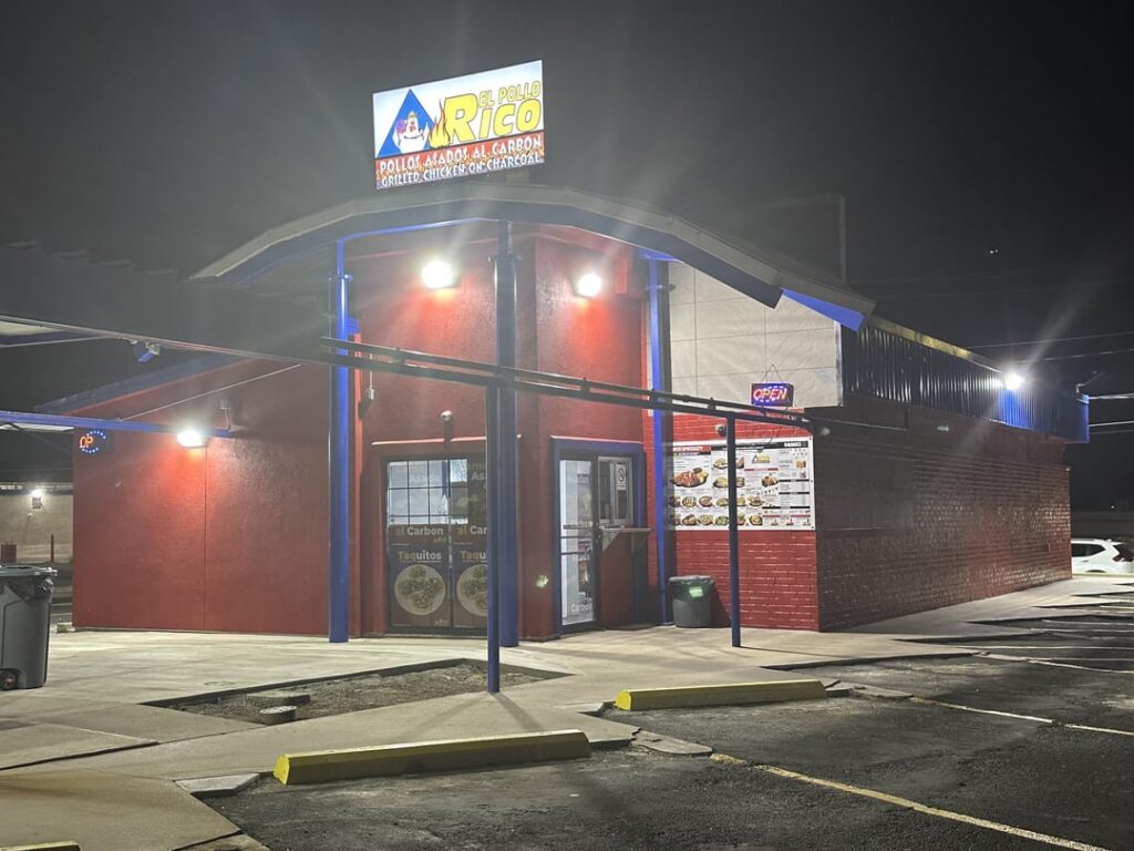 El Pollo Rico on Airport is (finally) open 🐓🔥