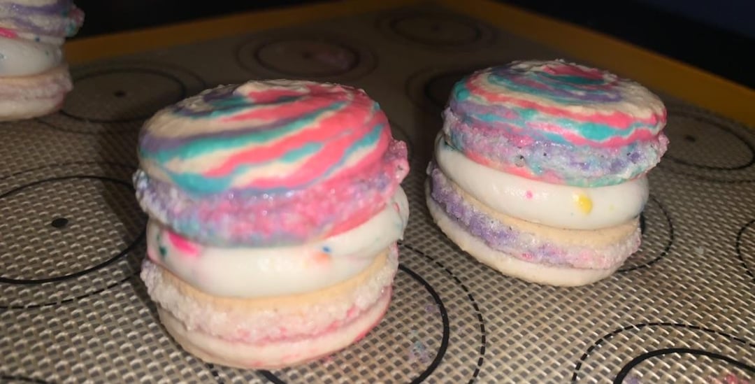 Birthday Cake Macarons - Dining and Cooking