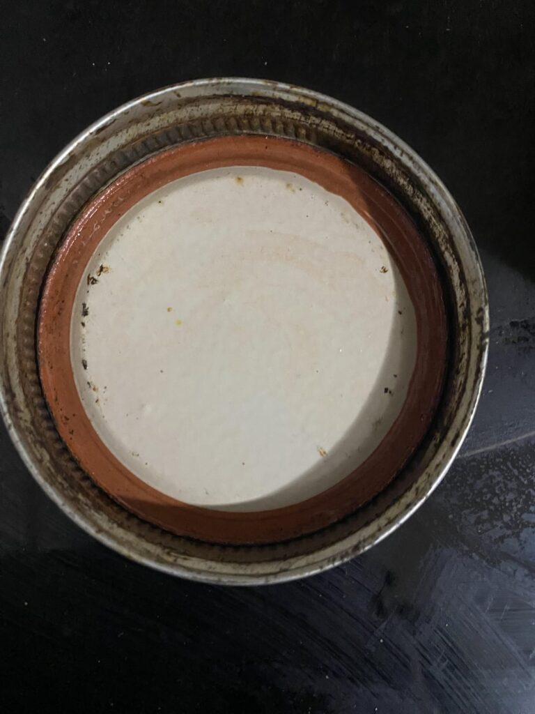 My Dad gave me this pickled Jalapeños in a jar with a rusted lid. Are they safe to eat? My Dad gave me this pickled Jalapeños in a jar with a rusted lid. Are they safe to eat?