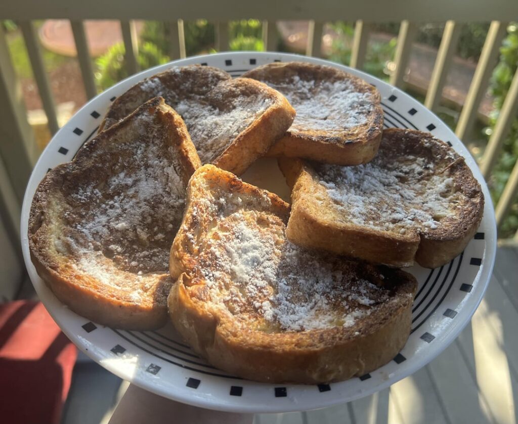 350 Calorie Massive French Toast Plate