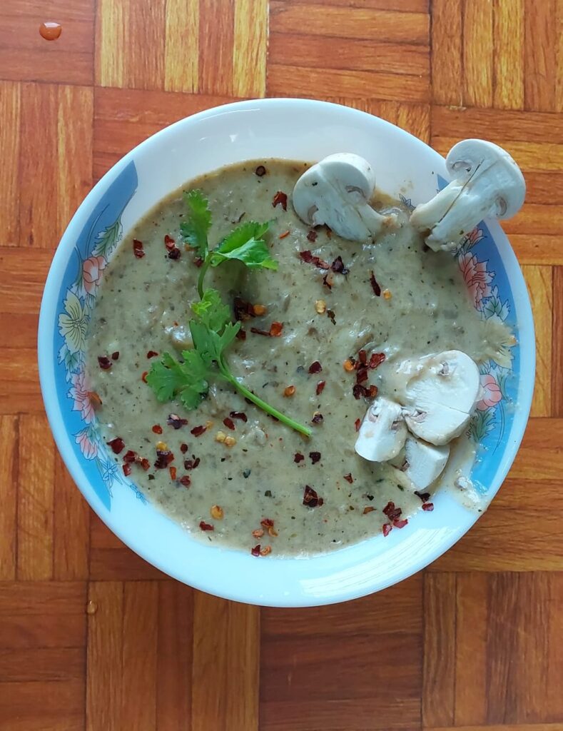 CHEESY MUSHROOM SAUCE