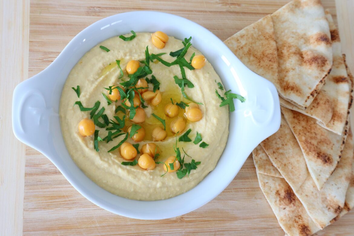 How to Make Hummus at Home in 10 Minutes