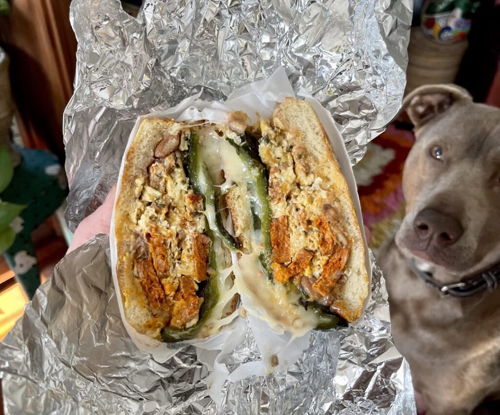 salchihuevo breakfast torta