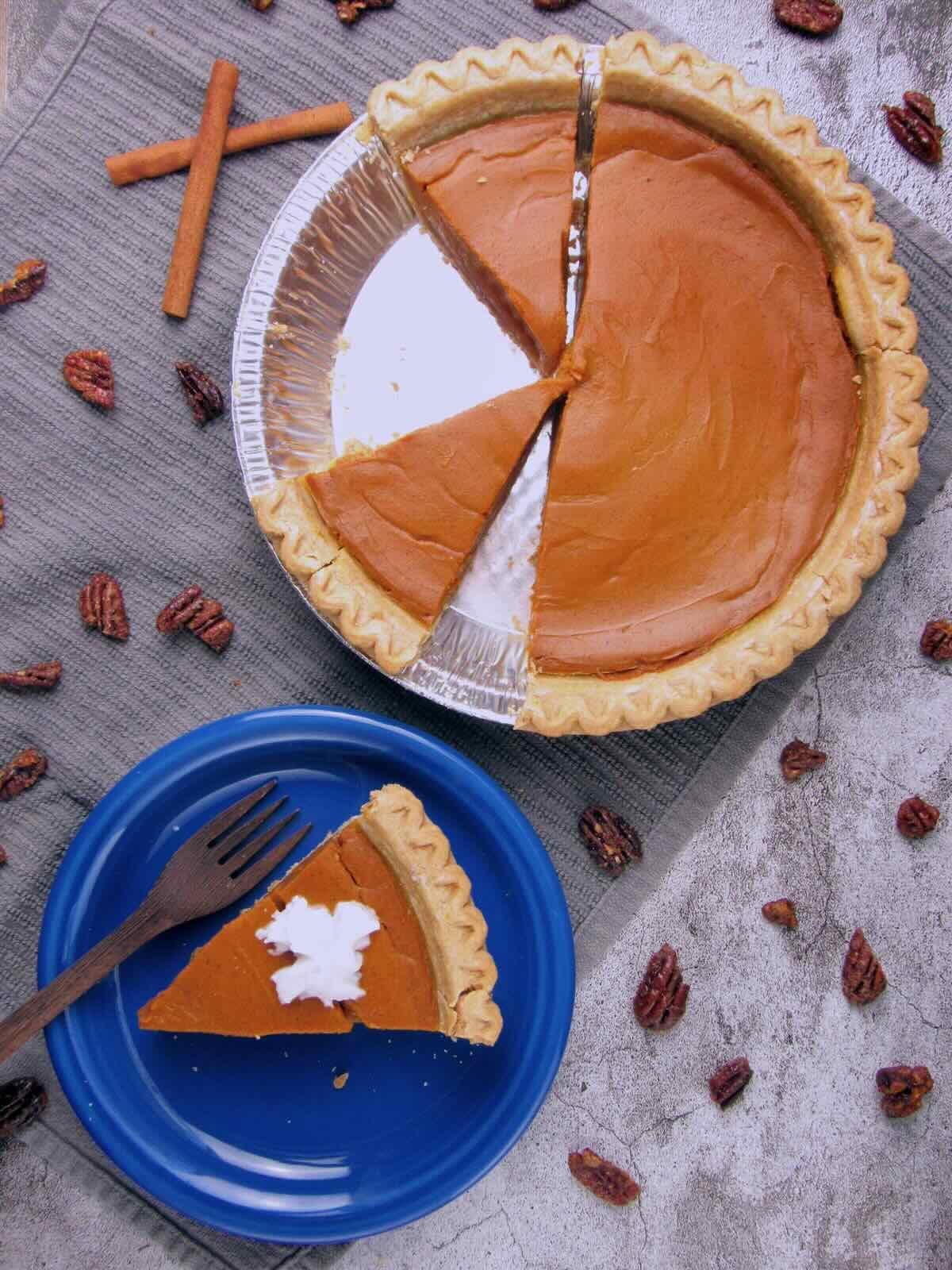 easy-vegan-pumpkin-pie-dining-and-cooking