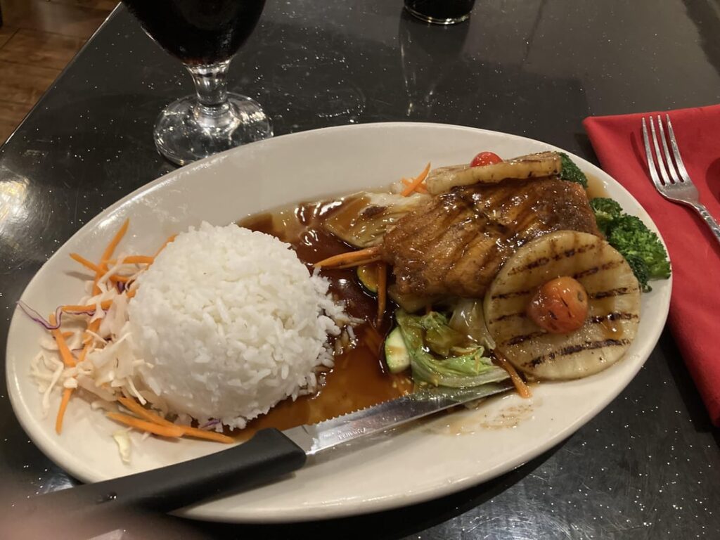 Fine dining every day … 🐠🐟🐙🌮🌮🍚🍤