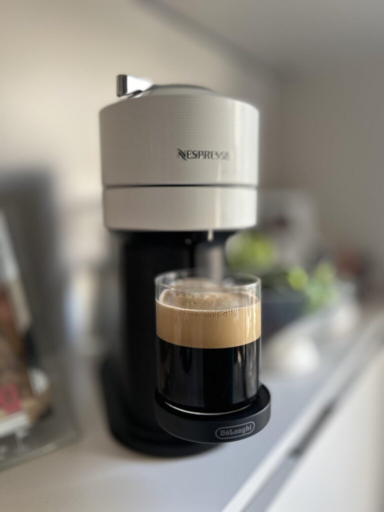 Blinking orange lights (Vertuo Next) are fixable. DM me for any disassembly info Blinking orange lights (Vertuo Next) are fixable. DM me for any disassembly info