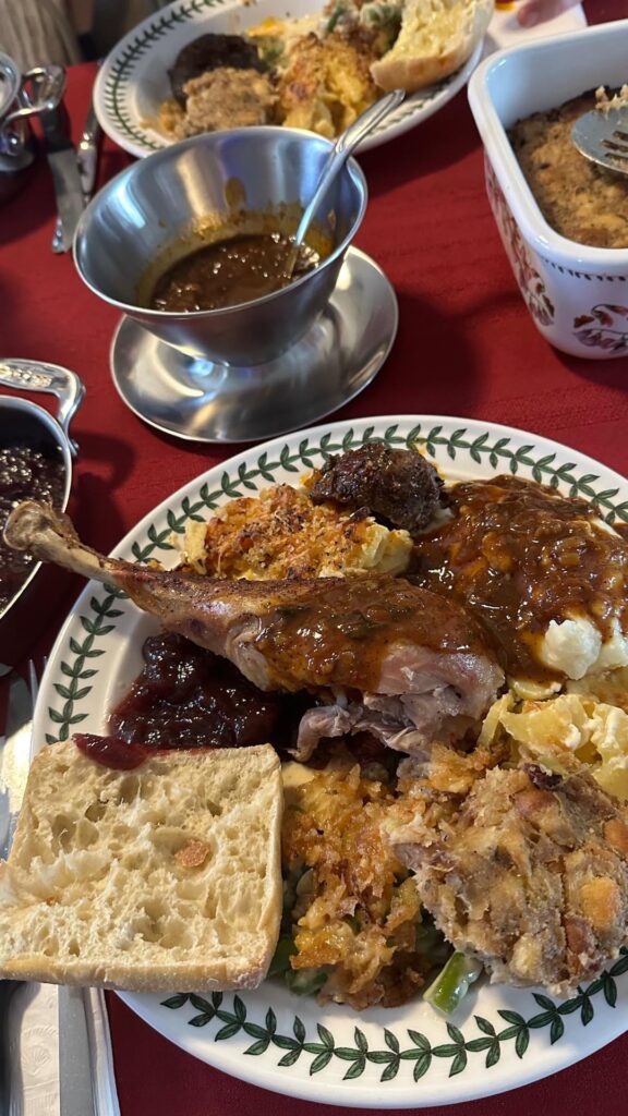 beef box + a lot of extras + cat tax, happy thanksgiving! ❤️