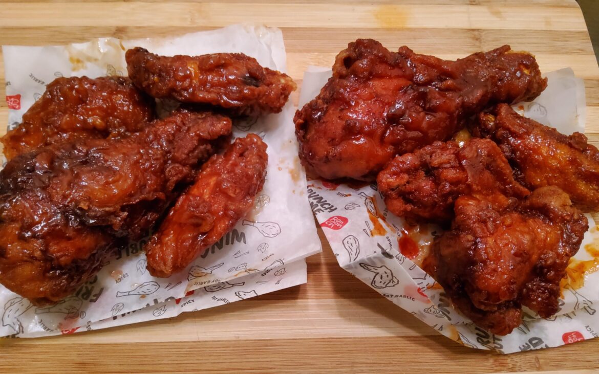 Bon Chon restaurant just opened nearby so here are my two choices. Soy garlic and spicy double fried wings and drumsticks.