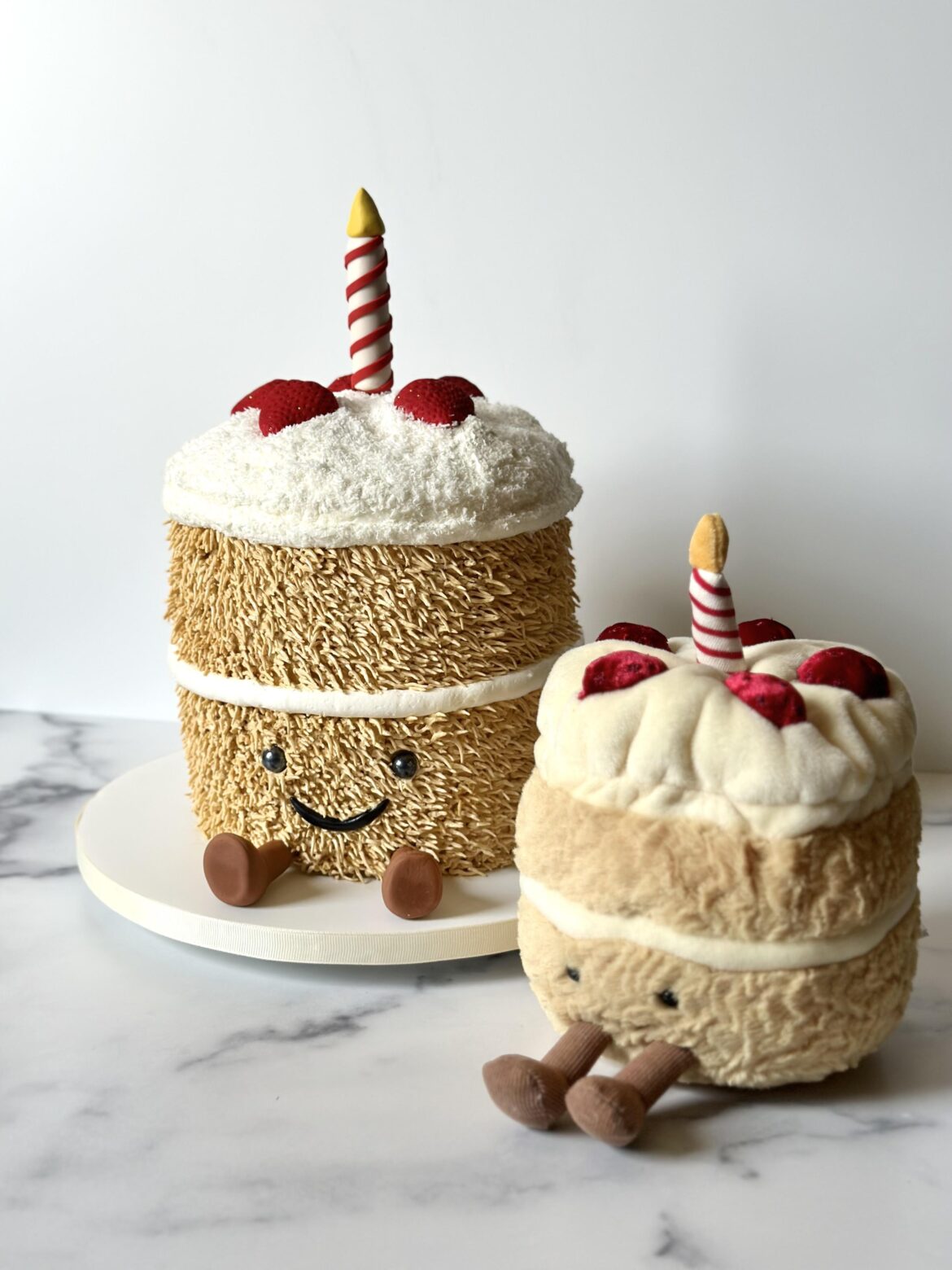 jellycat Amuseable Birthday Cake cake