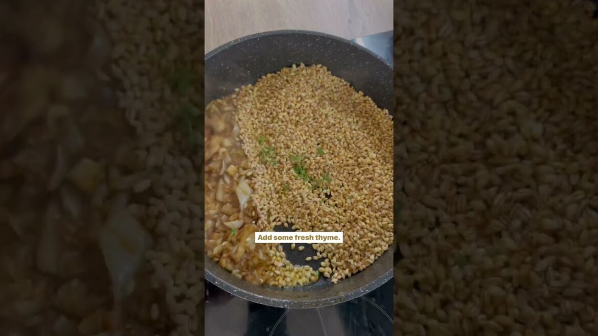 Hearty Mushroom Risotto made simple, this is one to come back to time and time again Hearty Mushroom Risotto made simple, this is one to come back to time and time again