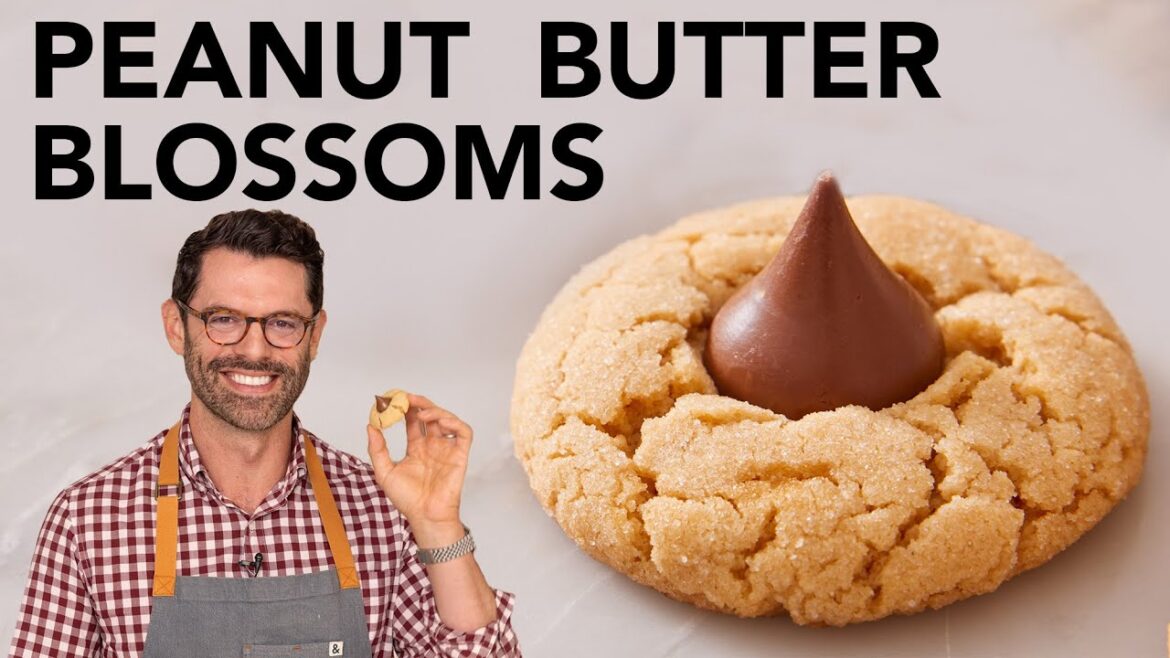 EASY Peanut Butter Blossom Cookies Recipe EASY Peanut Butter Blossom Cookies Recipe