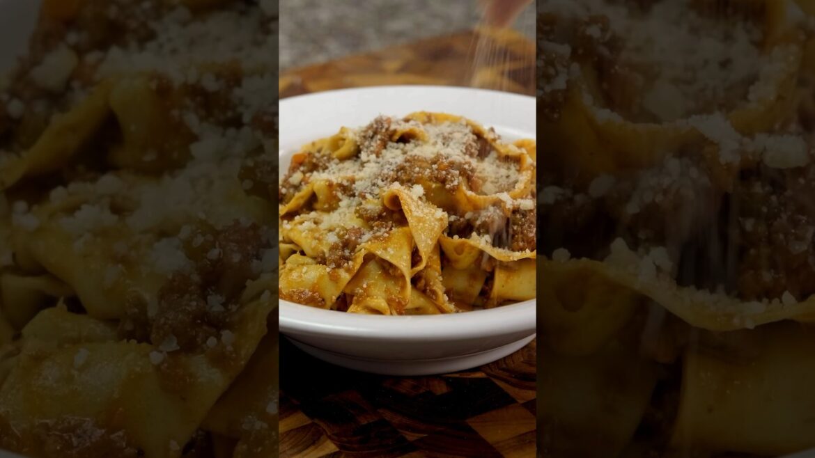 100% Authentic Bolognese (Officially Certified Recipe) 100% Authentic Bolognese (Officially Certified Recipe)