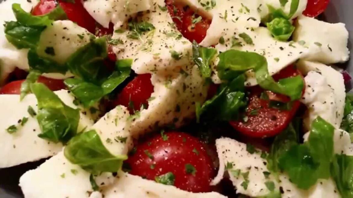 Tomato Salad with Mozzarella, Basil and Tuna