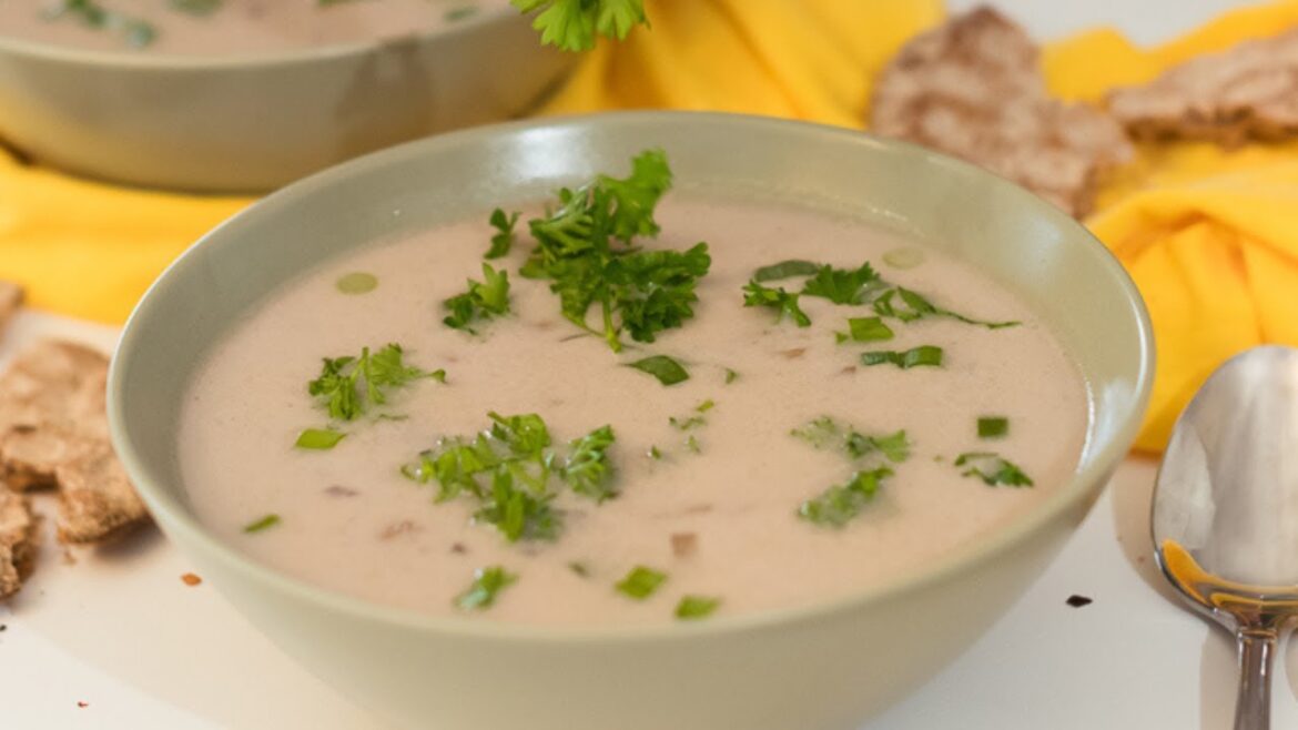 CREAMY Mushroom Soup Recipe for COZY Days – Perfect for Fall! CREAMY Mushroom Soup Recipe for COZY Days - Perfect for Fall!