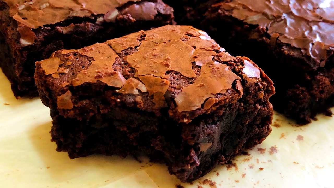 Perfect Fudgy Brownies Recipe for Home Bakers Simple & Delicious